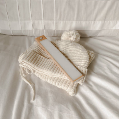 Slim rechargeable LED strip light for bedrooms and closets